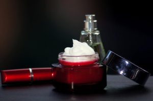 Read more about the article Teorías de la Conspiración sobre el Mercurio Rojo Explicadas al Detalle 2025